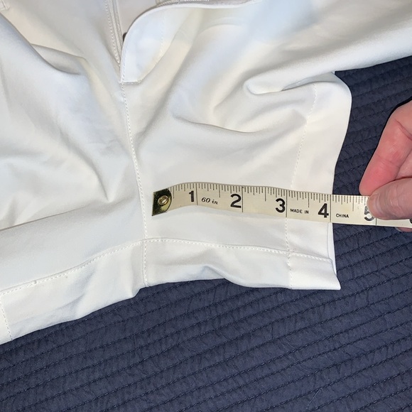 UA GOLF Shorty Links shorts 4” - Picture 2 of 4